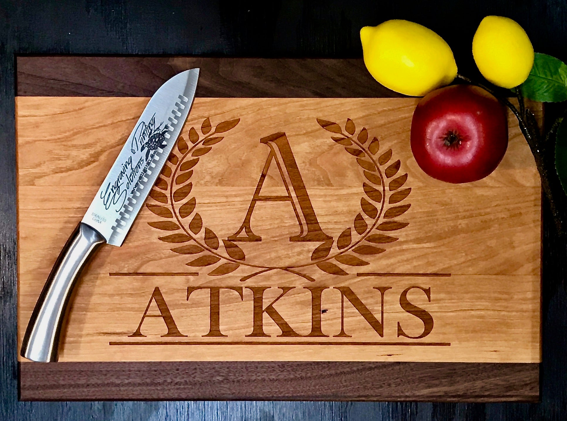 Laurel Wreath Premium Cutting Boards | Personalized Family Name Wood Cutting Boards | Different Styles Available